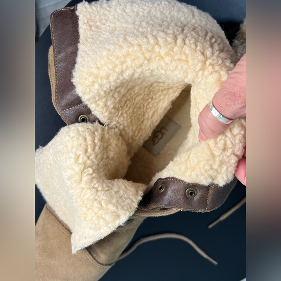UGG AUS Gradin Lace Up Suede Wool Winter Boots Sheepskin Fur Outdoor Fold Over - Picture 13 of 16